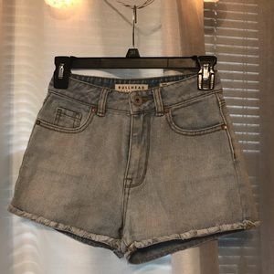 PacSun Bullhead mom’s shorts